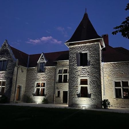 Chambres Au Chateau Du Mouillat Saint-Clair-de-la-Tour Eksteriør billede