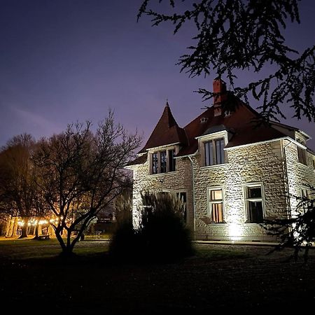 Chambres Au Chateau Du Mouillat Saint-Clair-de-la-Tour Eksteriør billede